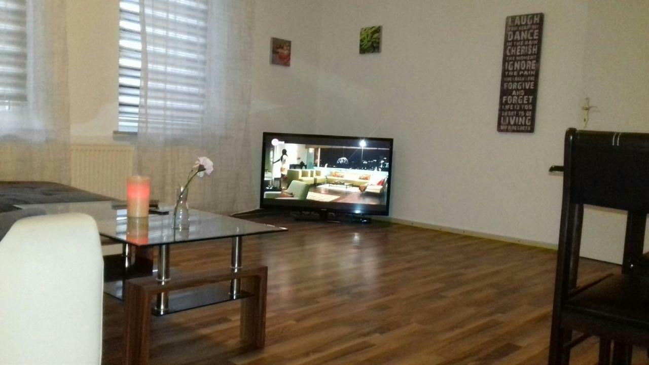 Ferienwohnung Jacqueline Tiefensee エクステリア 写真